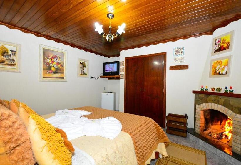 بنسيون Pousada Lago Azul