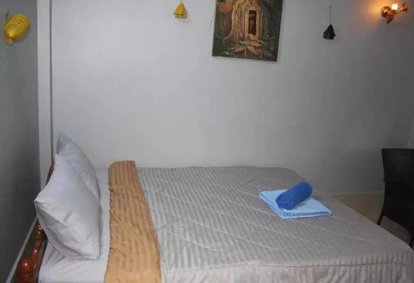 ペンション Dorm Point Hostel Siem Reap  Adults Only