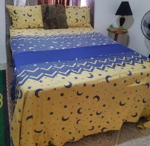 پانسیون Fay Guest House