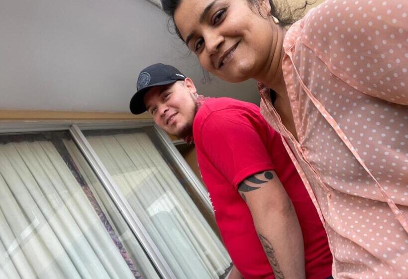 فندق صغير Budget Inn Express