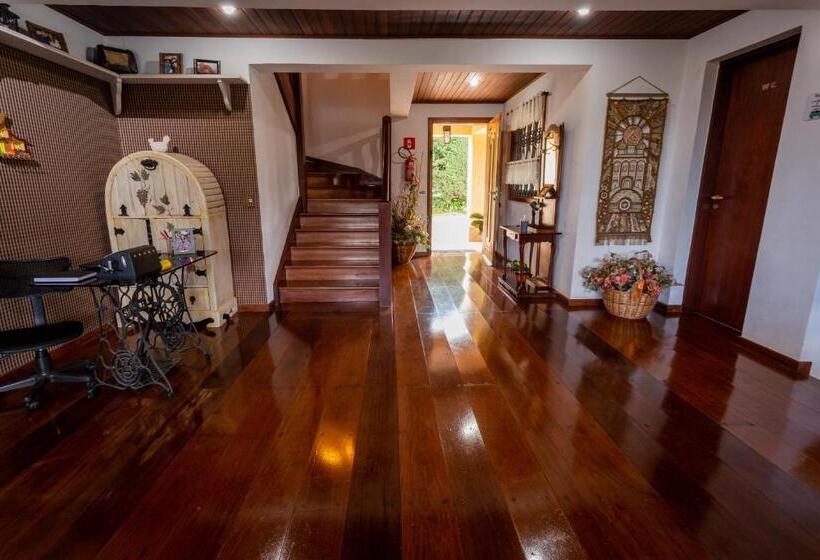 Pensió Guest House Família