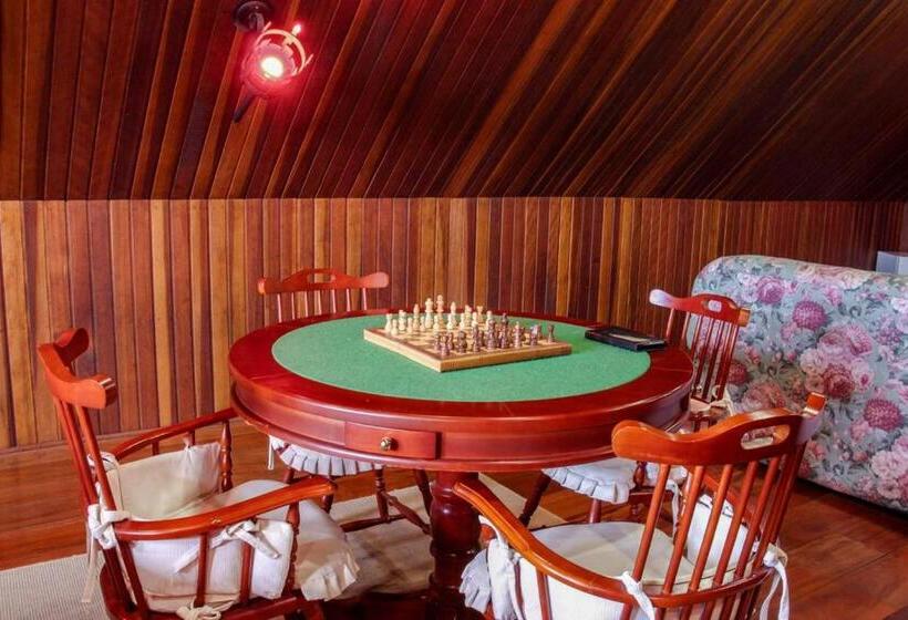 Pensió Guest House Família