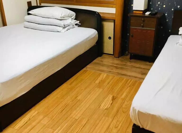 Majatalo Guest House Izumi