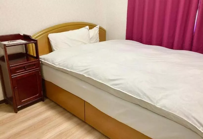 Majatalo Guest House Izumi