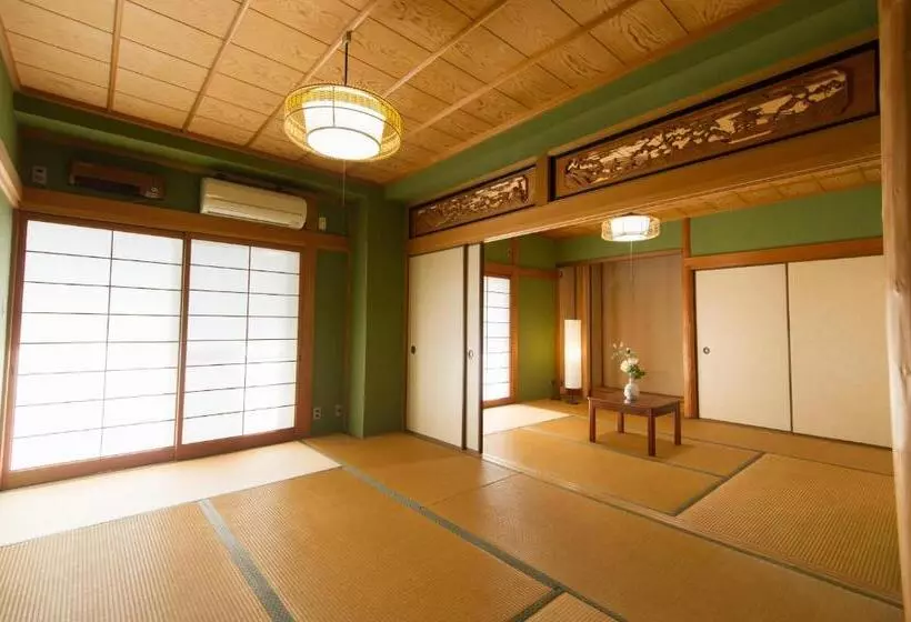 Majatalo Guest House Izumi