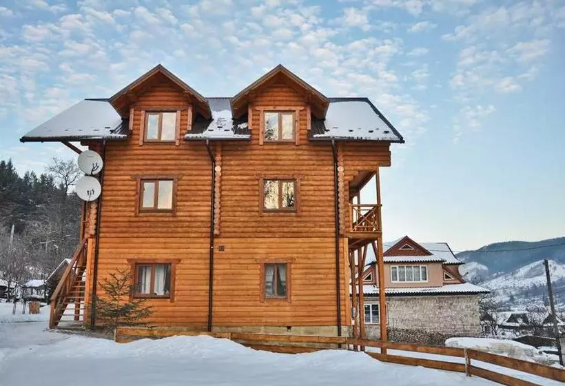 ペンション Guest House Svitliza