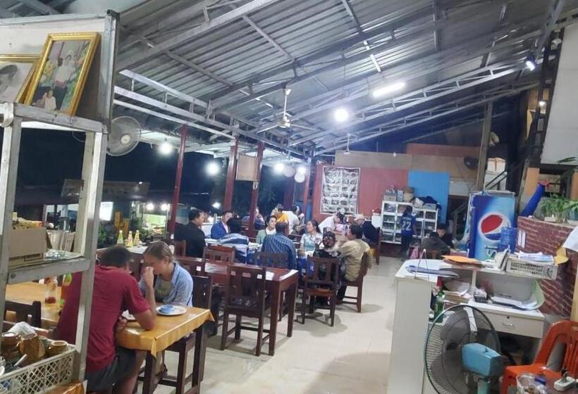 پانسیون Pakbeng Guesthouse