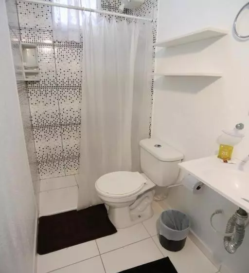 Majatalo Pousada Anjos   à 2 Quadras Do Mar