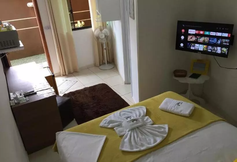 Majatalo Pousada Anjos   à 2 Quadras Do Mar