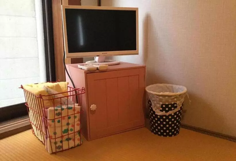 Majatalo Guesthouse Shell