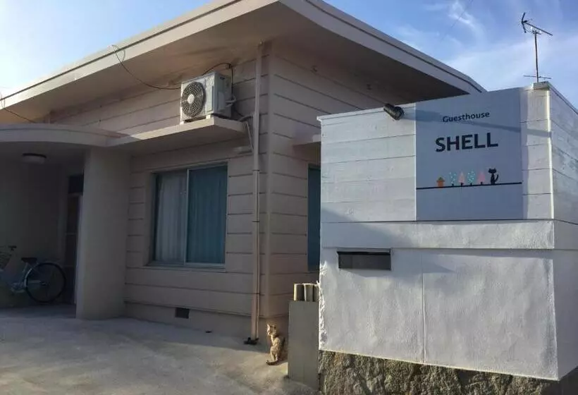 Majatalo Guesthouse Shell