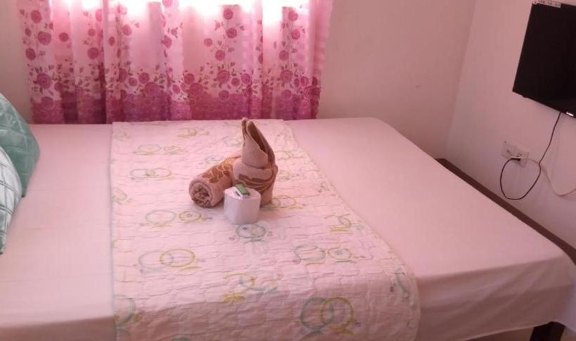 הוסטל Diamond Lodging House