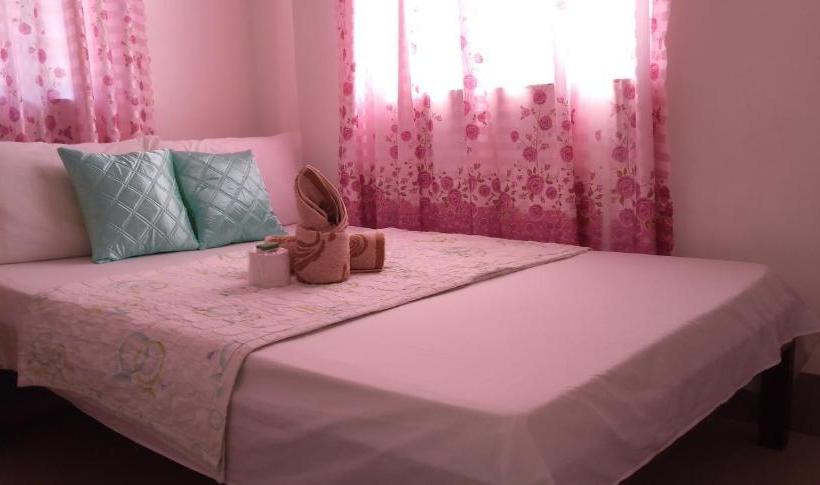 הוסטל Diamond Lodging House