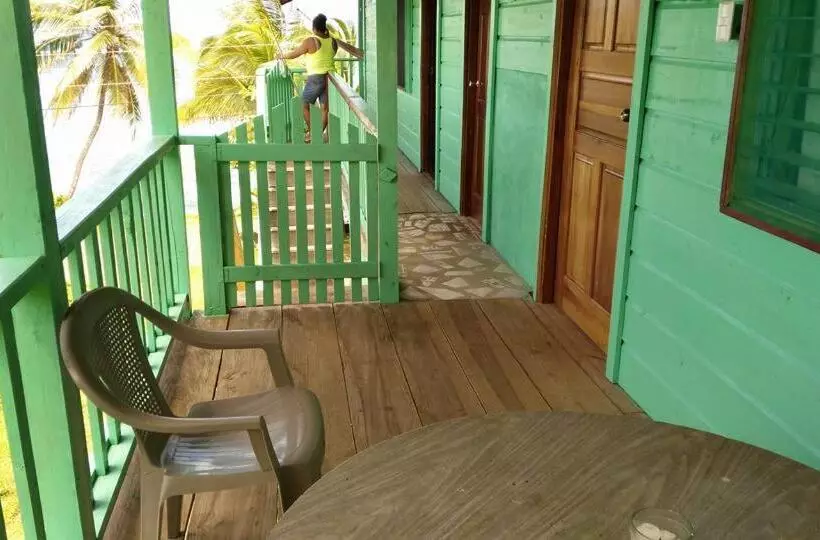 Majatalo Corn Island Hostal Alal Suite