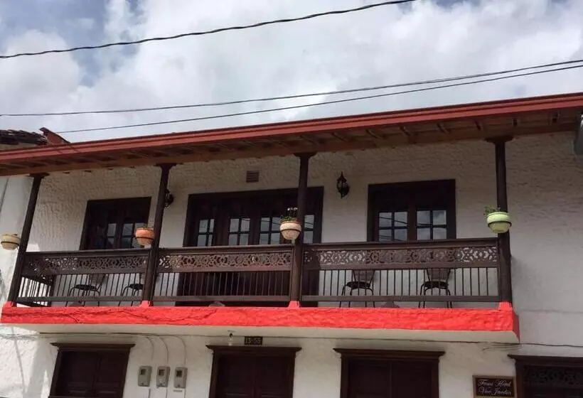 پانسیون Fami Hotel Vive Jardin
