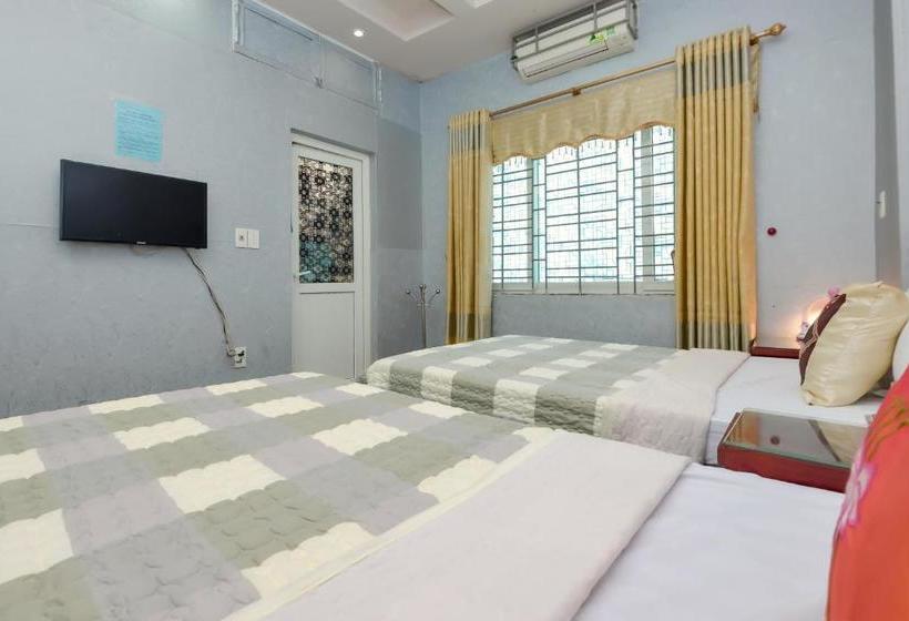 پانسیون Song Long