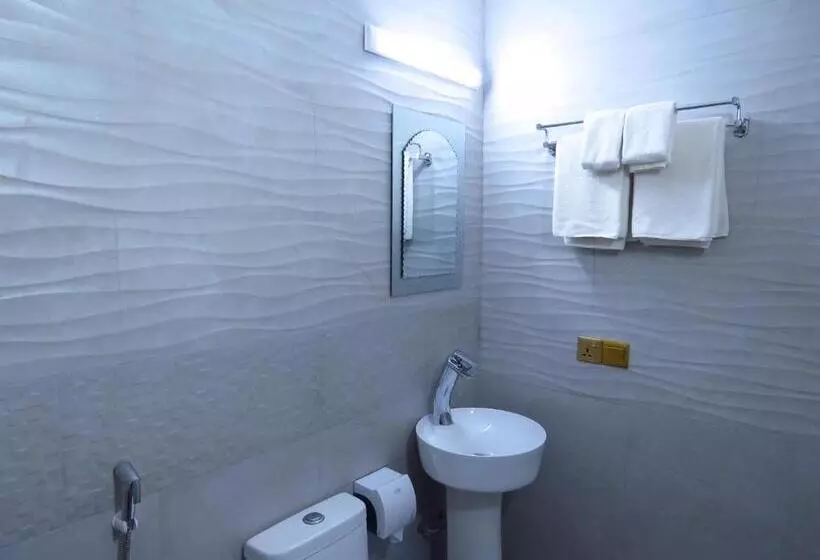 پانسیون The Sunrise Huraa