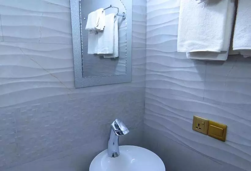 پانسیون The Sunrise Huraa