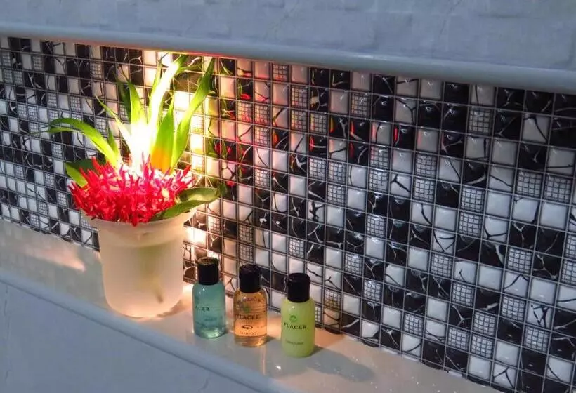 پانسیون The Sunrise Huraa