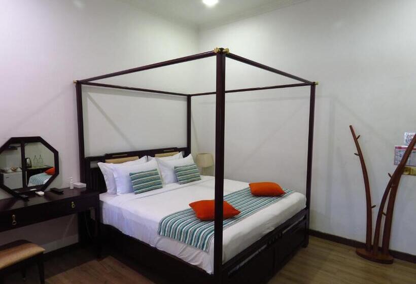 پانسیون The Sunrise Huraa