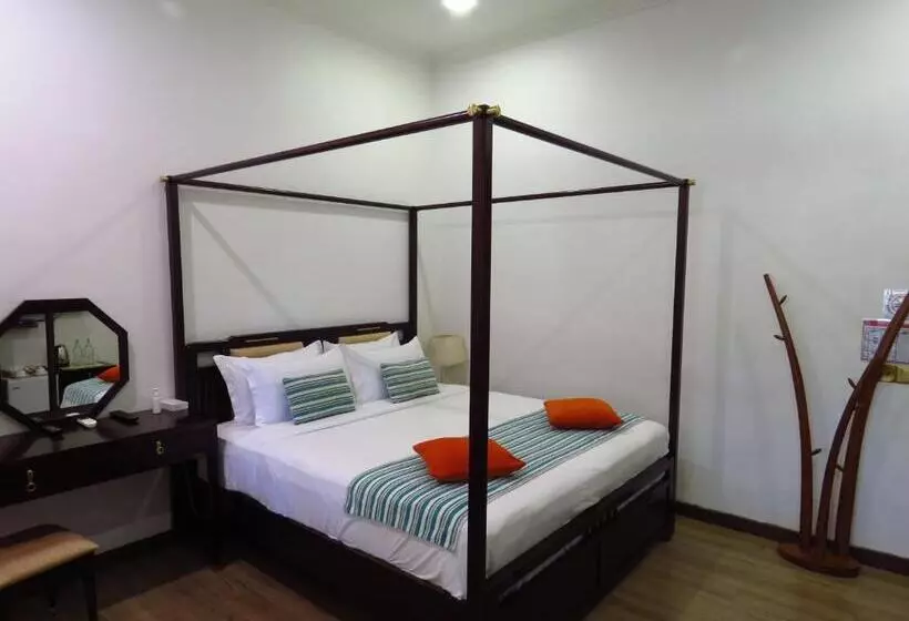 پانسیون The Sunrise Huraa