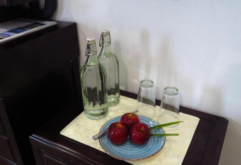 پانسیون The Sunrise Huraa