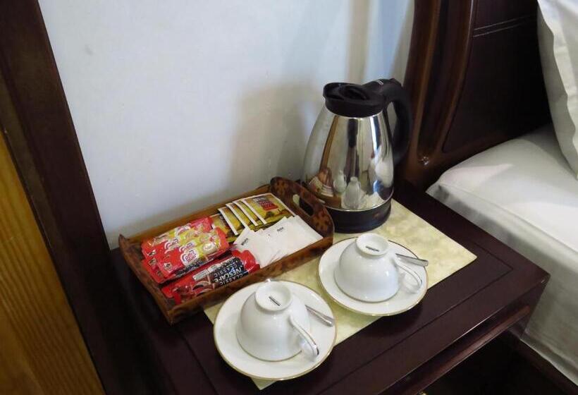 پانسیون The Sunrise Huraa