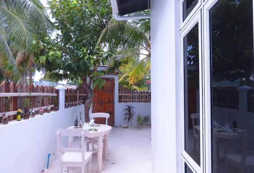 پانسیون The Sunrise Huraa