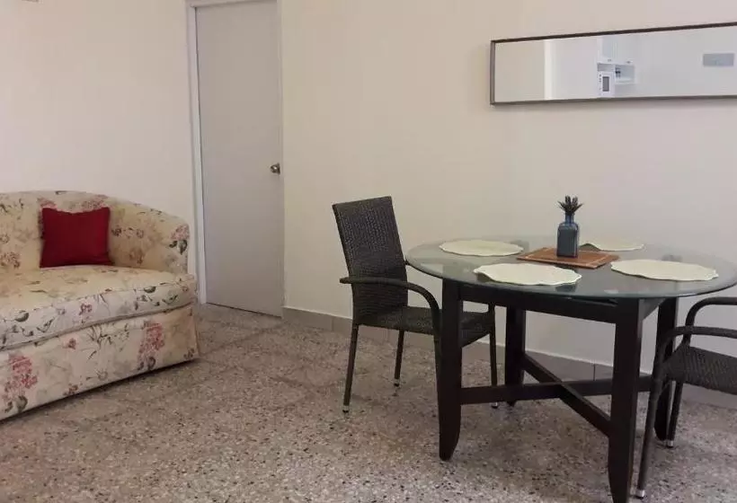 هاستل Ocean Pearl Inn