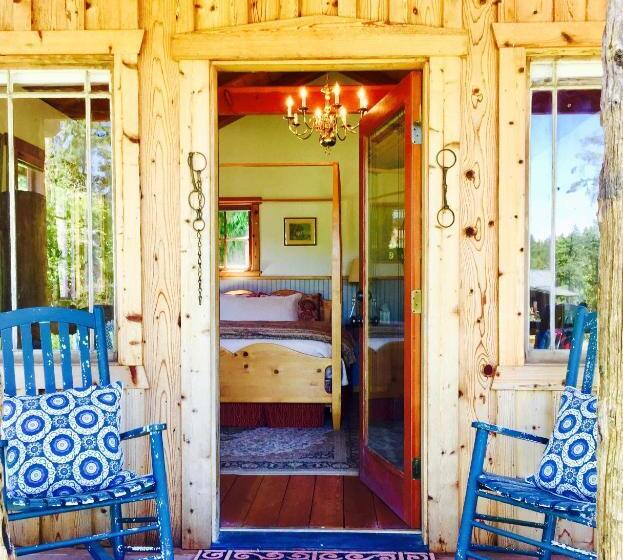 بنسيون Bond Ranch Retreat