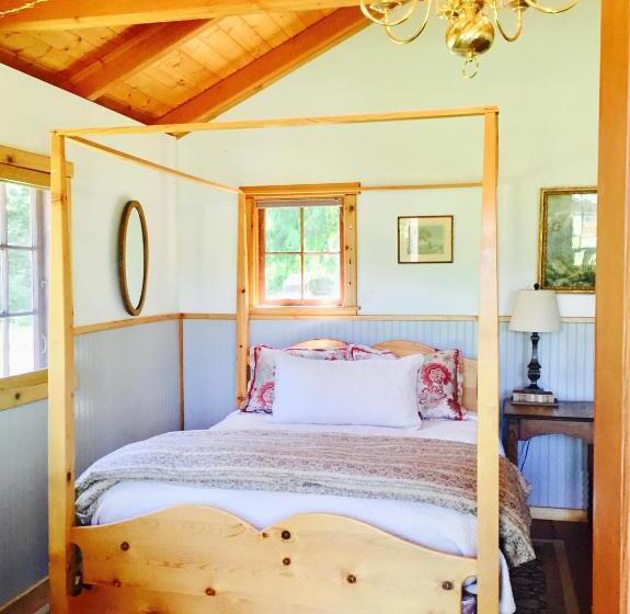 بنسيون Bond Ranch Retreat