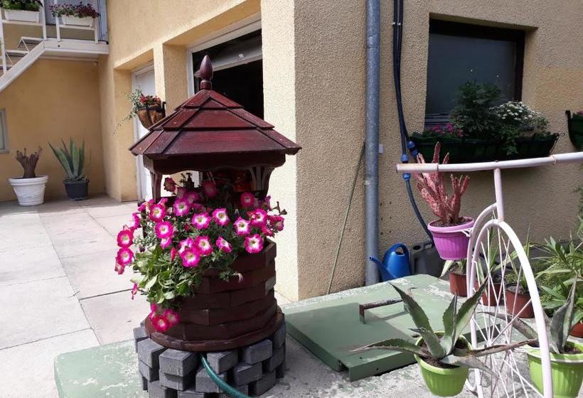 پانسیون Apartman I Sobe Nikolas