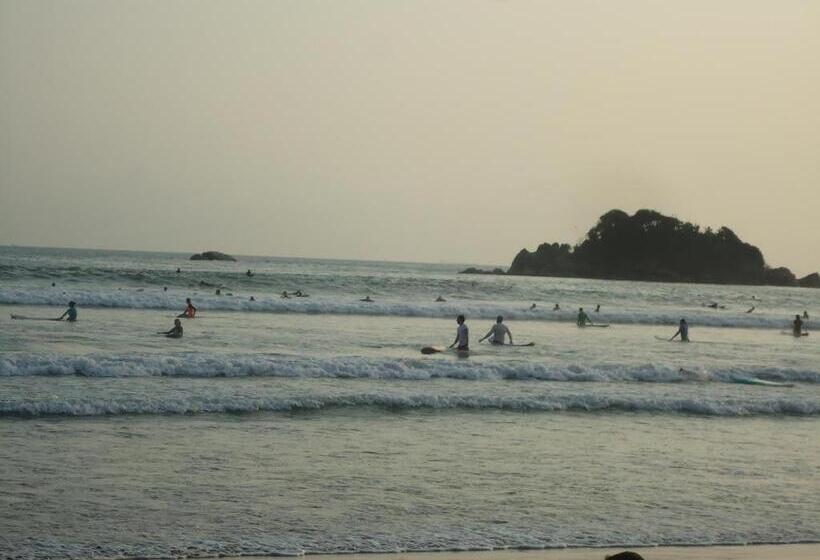 پانسیون Singhe Resort