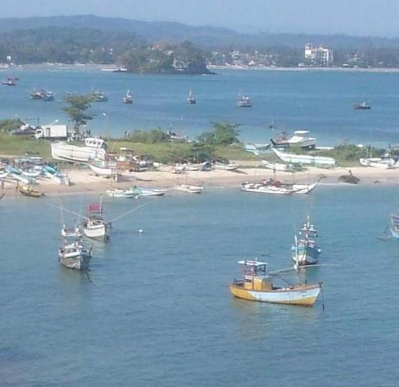 پانسیون Singhe Resort