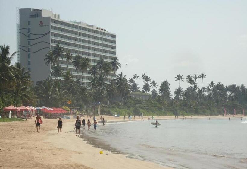 پانسیون Singhe Resort