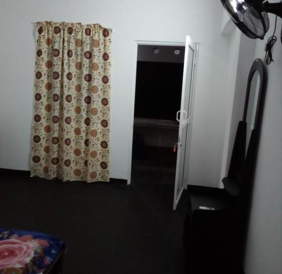 پانسیون Singhe Resort