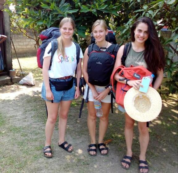 پانسیون Singhe Resort