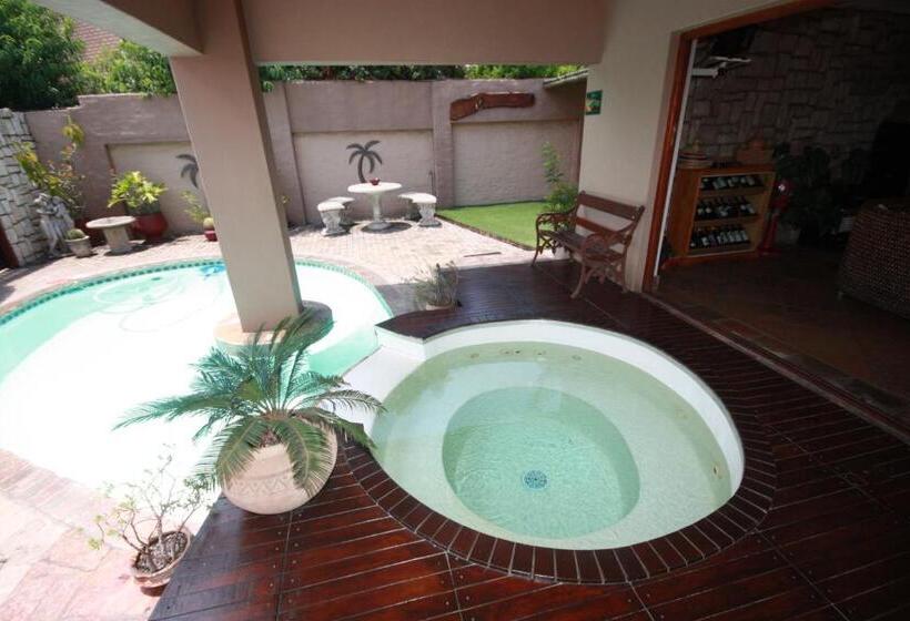 ペンション The Orion