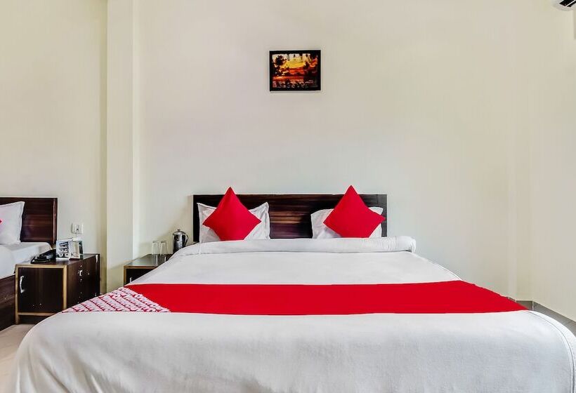 هاستل Treebo Trip Banshi