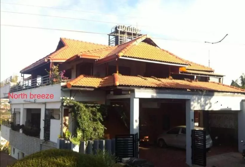 ペンション Coorg North Breeze Homestay