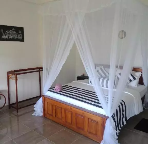 پانسیون Royal Vantage