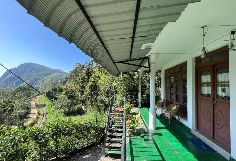 پانسیون Royal Vantage