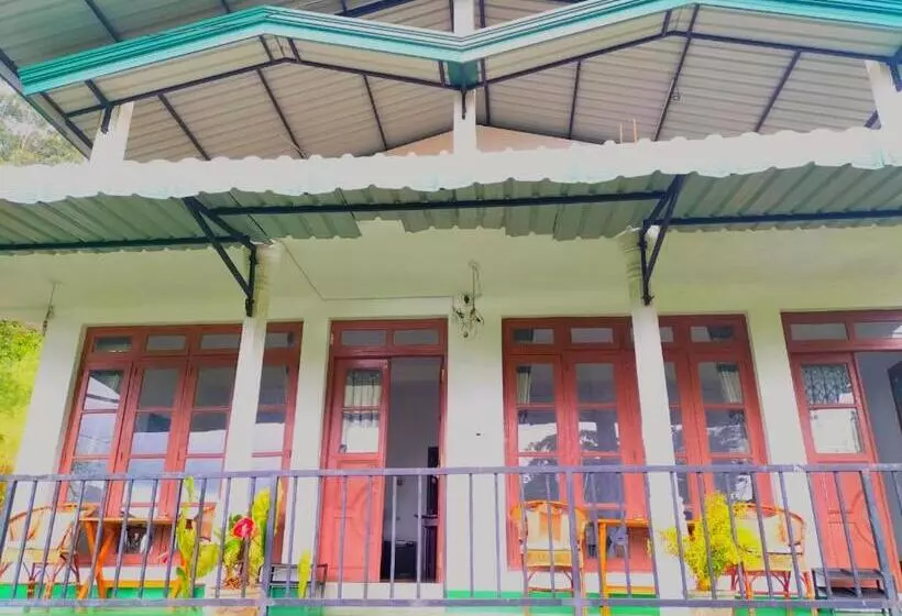 پانسیون Royal Vantage