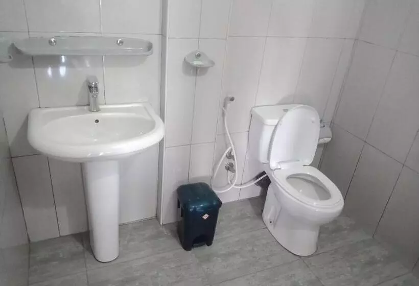 پانسیون Royal Vantage