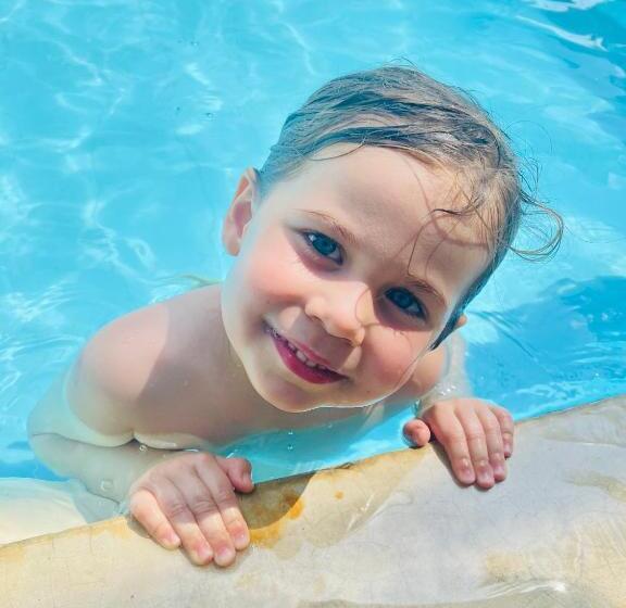 Пансион Villa White