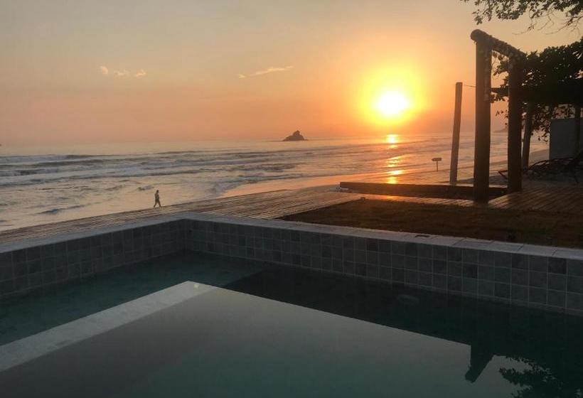 ペンション Casatua Pousada