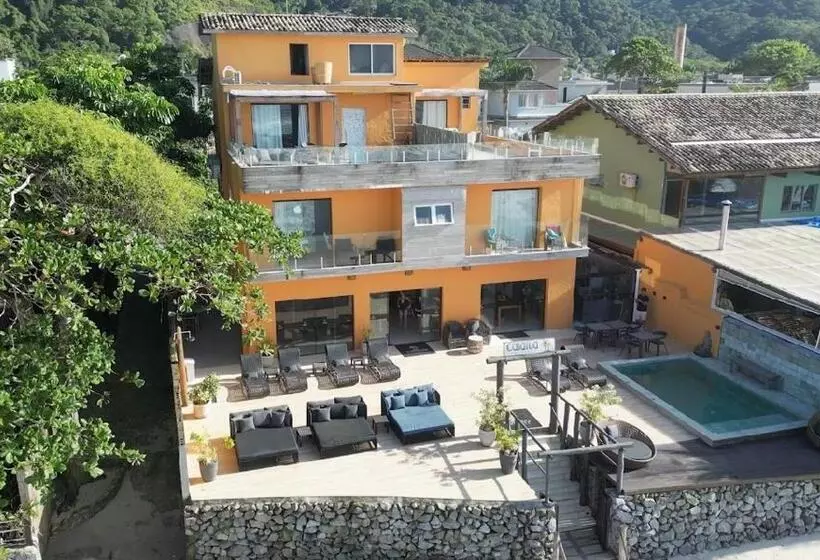 Majatalo Casatua Pousada