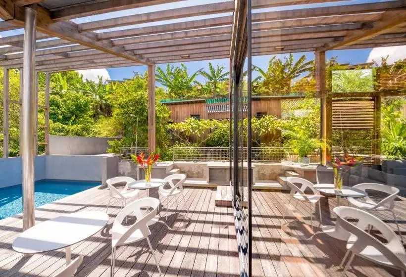 پانسیون La Résidence Nou Cinq