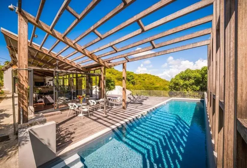 پانسیون La Résidence Nou Cinq