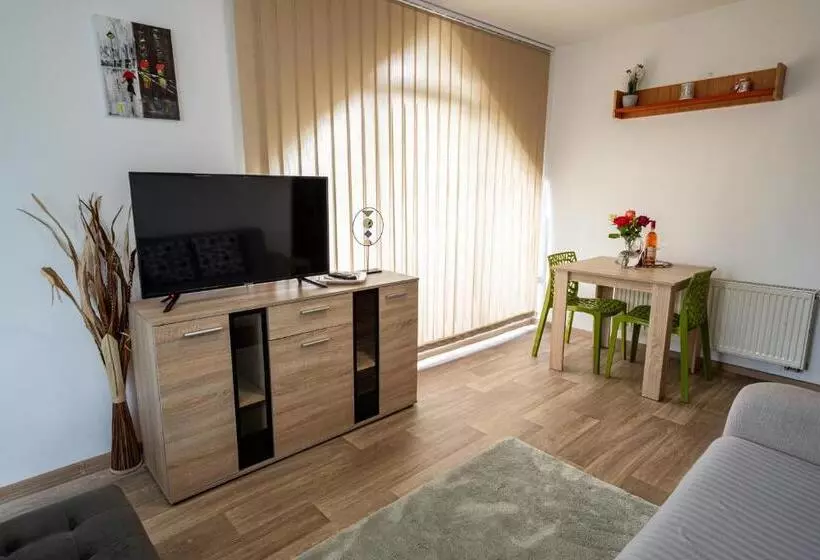 Majatalo Penzion Karlov